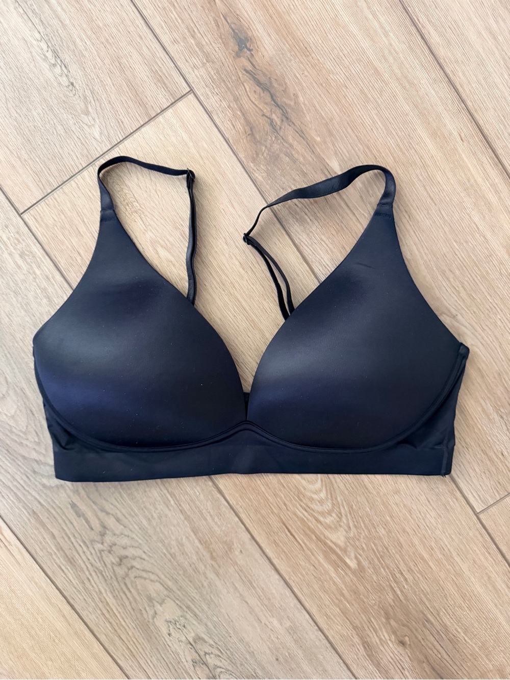 TWO Soma Enbliss® Luxe Plunge Bralettes (size L) - Picture 3 of 11